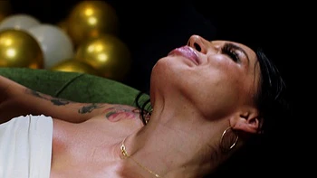 brunette,lick,hd,hardcore,interracial