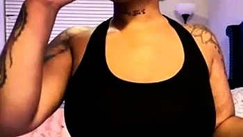 webcam,big-boobs,solo,softcore,bbw