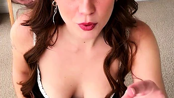 solo,brunette,webcam,european,softcore