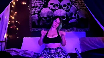 blonde,webcam,solo,masturbation,big-boobs