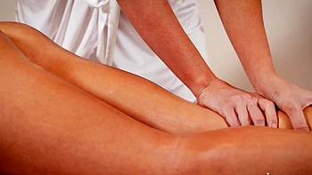 fingering,big-boobs,brunette,massage,hd