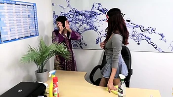 small-tits,brunette,pornstar,hd,lesbian