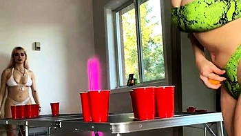 brunette,solo,big-boobs