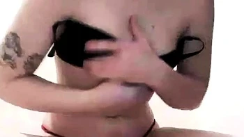 small-tits,babe,masturbation,webcam,teen