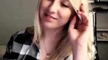 webcam,softcore,big-boobs,solo,blonde