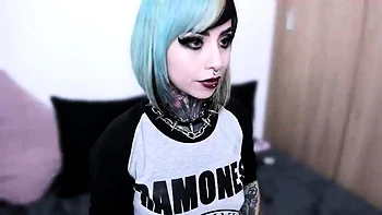 webcam,softcore,amateur,solo,teen