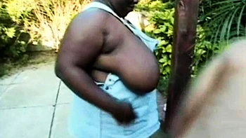 outdoor,black-and-ebony,amateur,doggystyle,ass