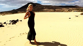 solo,softcore,public,blonde,teen