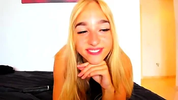 european,teen,webcam,blonde