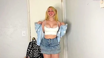 solo,blonde,toys,masturbation,teen