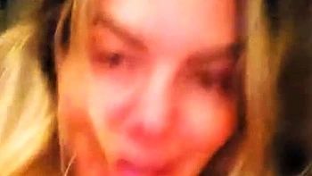 webcam,blonde,softcore,solo,milf