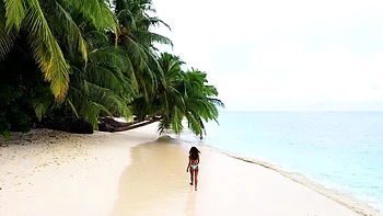 babe,beach,outdoor,black-and-ebony,hd