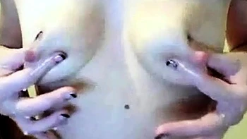 softcore,webcam,teen,solo