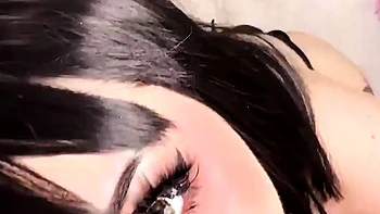 brunette,teen,toys,solo,amateur