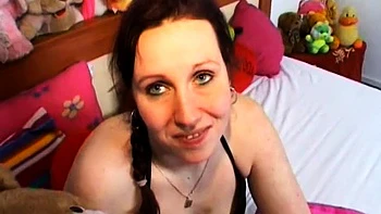 blowjob,cumshot,teen,webcam,handjob