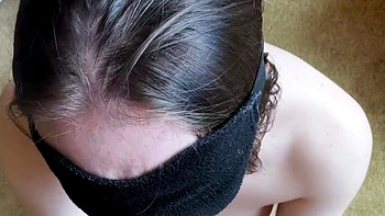 amateur,european,handjob,big-cocks,brunette