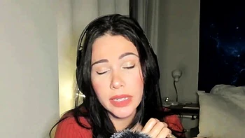 brunette,solo,amateur,webcam,softcore