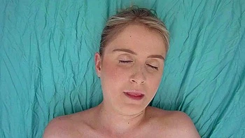 close-up,amateur,masturbation,solo,webcam