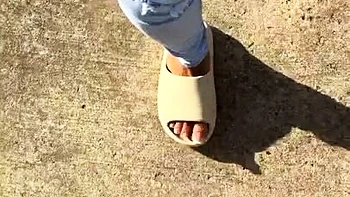 solo,foot-fetish,softcore,outdoor,amateur