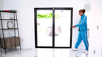 hd,teen,blowjob,brunette,lick