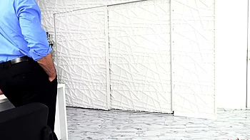 handjob,brunette,lingerie,amateur,hardcore