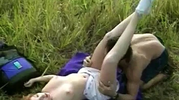 cumshot,missionary,small-tits,blowjobs,outdoor