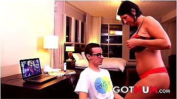 mom,cougar,mother,big-ass,hd