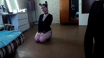 brunette,hd,bdsm,foot-fetish,milf