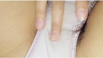 hairy,solo-female,masturbation,amateur,natural