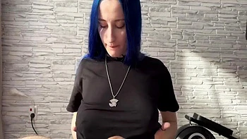 huge-tits,teens,busty,juggs,hooters