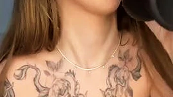 big-butt,tits,big-tits,fingering,beauty