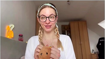 podcast,mature,bdsm,solo-female,blonde