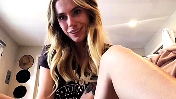 softcore,milf,masturbation,solo,blonde