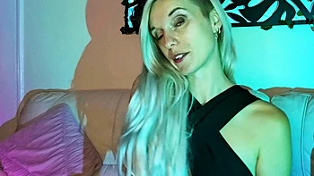 softcore,webcam,hd,blonde,solo