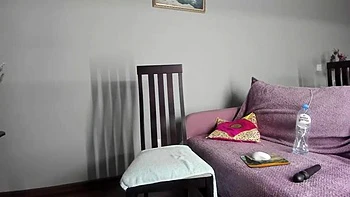 peeing,hairy,beauty,masturbation,sex-toys