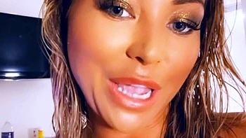 softcore,blonde,amateur,webcam,solo