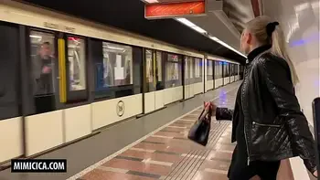 lush,teenager,blonde,outdoor,orgasm