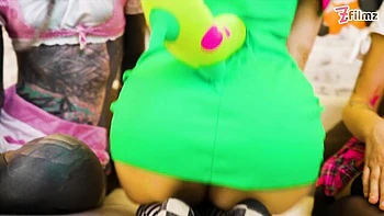 teen-18,side-fuck,missionary,extreme,natural-tits