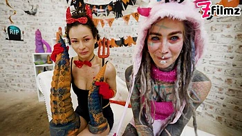 shaved,oral,medium-size-tits,kissing,masturbation