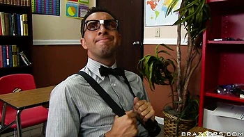 big-tits,side-fuck,milf,missionary,brunette