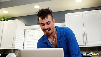 oral,big-cock,milf,straight-hair,doggystyle