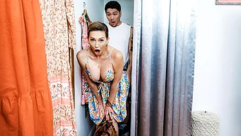 big-ass,side-fuck,curvy,short-hair,oral