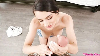 teen-18,straight-hair,long-hair,missionary,big-cock