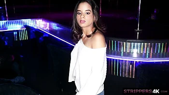 shaved,straight-hair,long-hair,skinny,doggystyle