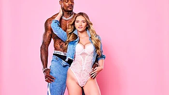 blonde,curvy,side-fuck,missionary,natural-tits