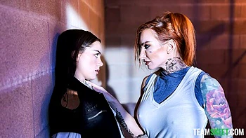 curvy,toys,lesbian,kissing,dildo