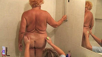 shaved,big-tits,old,stripping,kissing