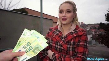 silicone-tits,pov,missionary,blowjob,doggystyle