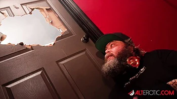 butt,petite,small-tits,doggystyle,tattoos