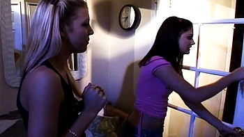 18,big-ass,threesome,masturbation,18-25